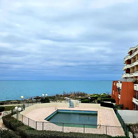 Beachfront For 6 Free Wifi, Air Conditioning, Garage, Swimming Pool Sète
