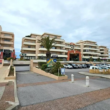 דירה Beachfront For 6 Free Wifi, Air Conditioning, Garage, Swimming Pool Sète